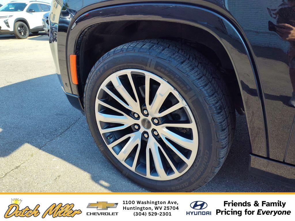 2022 Jeep Grand Wagoneer Series III