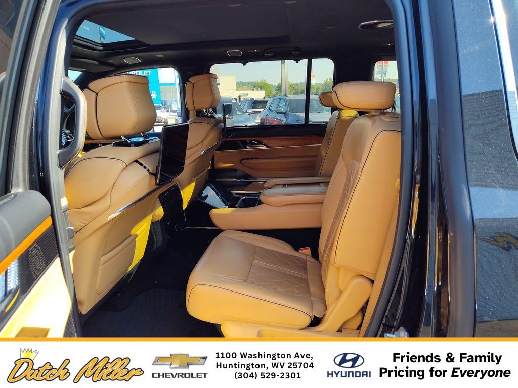 2022 Jeep Grand Wagoneer Series III