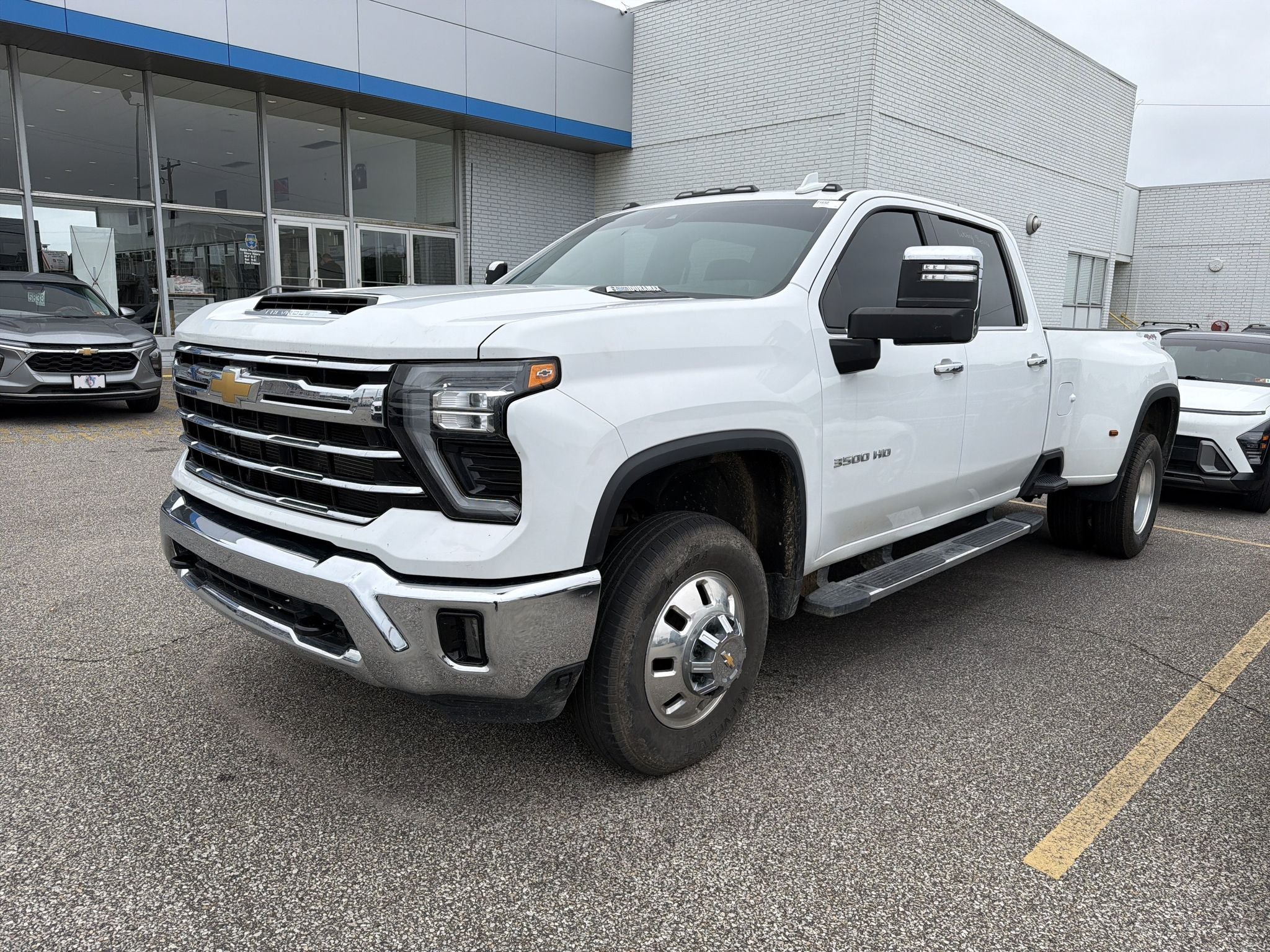 2024 Chevrolet Silverado LTZ