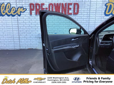 2024 Cadillac XT4 AWD Premium Luxury