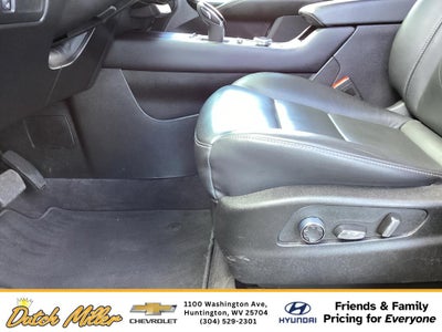 2024 Cadillac XT4 AWD Premium Luxury