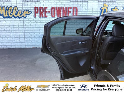 2024 Cadillac XT4 AWD Premium Luxury