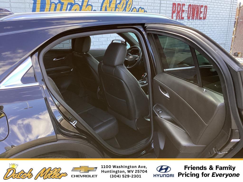 2024 Cadillac XT4 AWD Premium Luxury