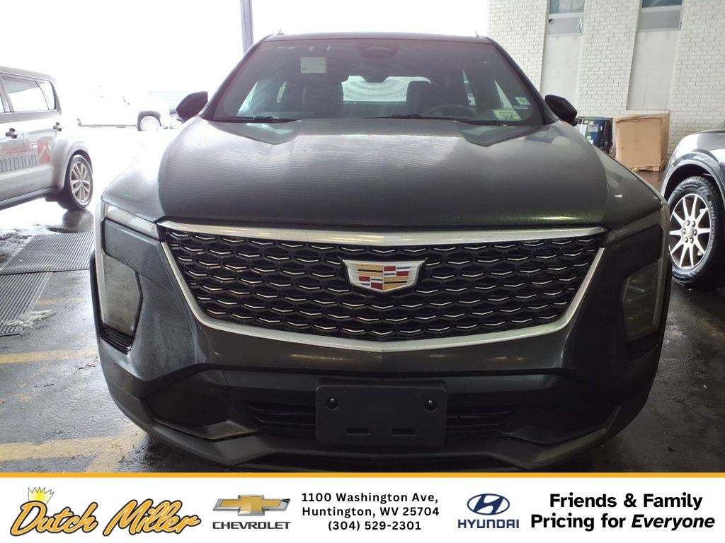 2024 Cadillac XT4 AWD Premium Luxury