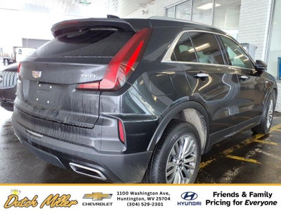 2024 Cadillac XT4 AWD Premium Luxury
