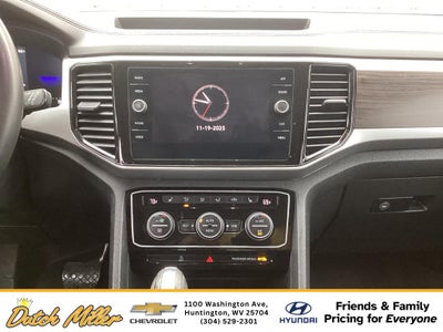 2022 Volkswagen Atlas 2.0T SE w/Technology