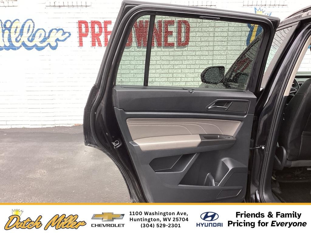 2022 Volkswagen Atlas 2.0T SE w/Technology