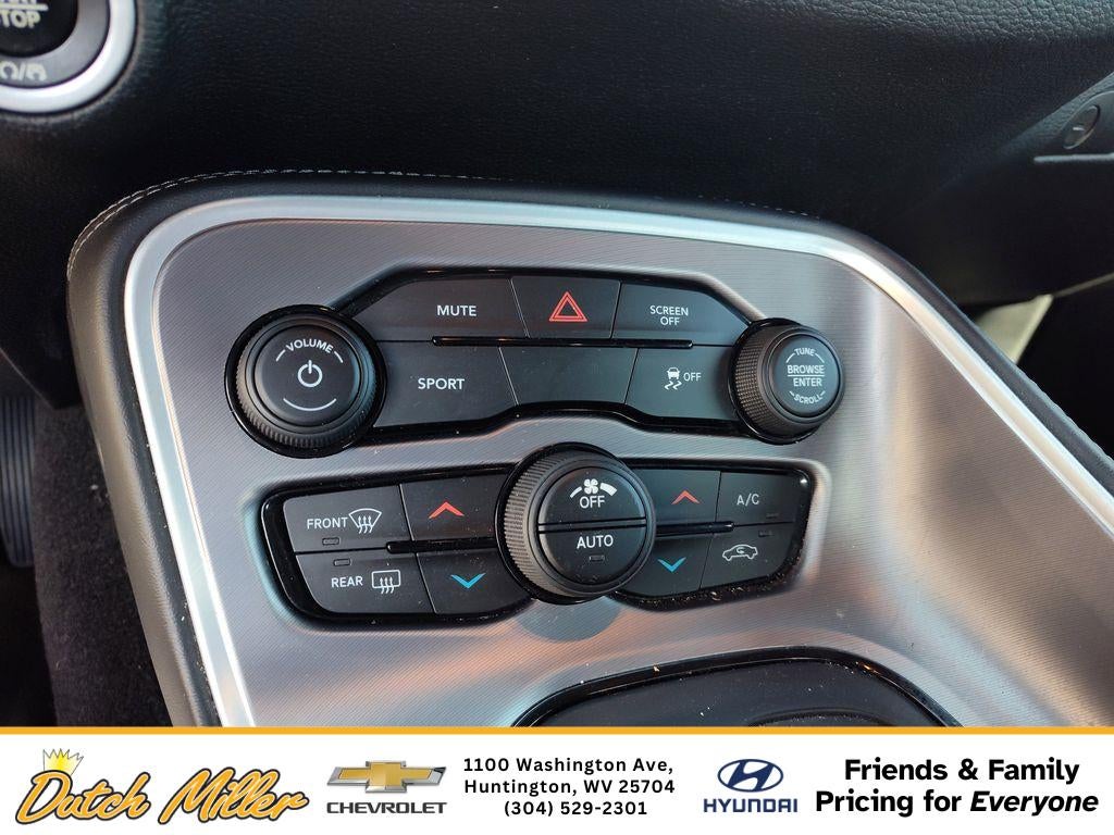 2020 Dodge Challenger SXT