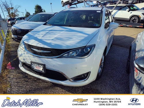 2017 Chrysler Pacifica Touring-L Plus