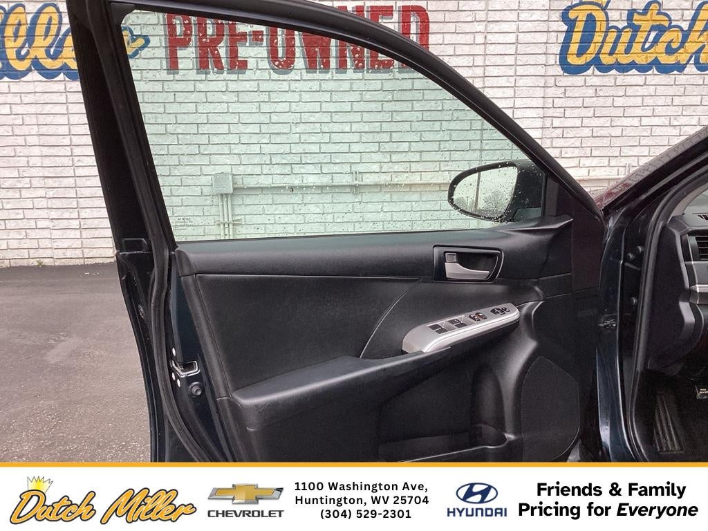 2014 Toyota Camry SE