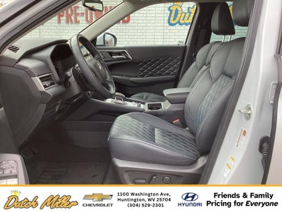 2023 Mitsubishi Outlander SEL