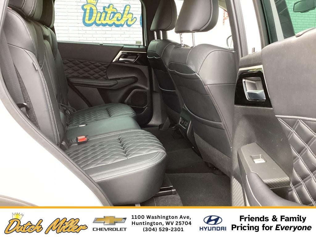 2023 Mitsubishi Outlander SEL