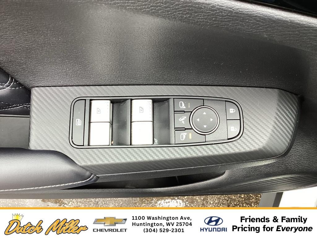 2023 Mitsubishi Outlander SEL