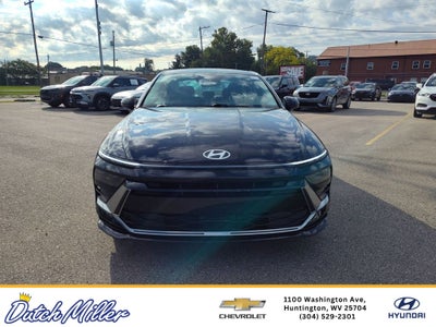 2024 Hyundai SONATA HYBRID SEL