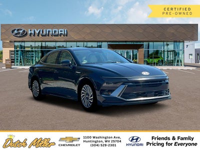 2025 Hyundai SONATA HYBRID SEL
