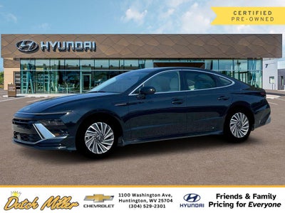 2025 Hyundai SONATA HYBRID SEL