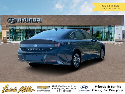 2025 Hyundai SONATA HYBRID SEL