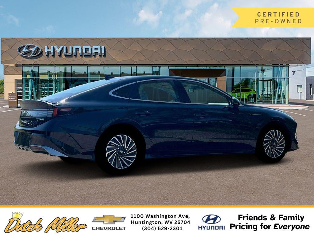 2025 Hyundai SONATA HYBRID SEL