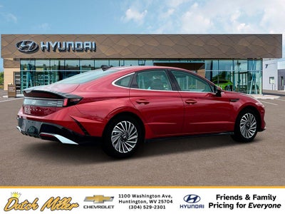 2025 Hyundai SONATA HYBRID SEL
