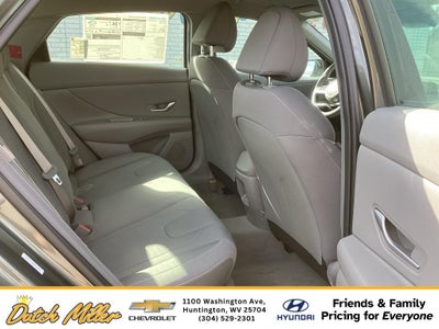 2025 Hyundai ELANTRA SEL Sport