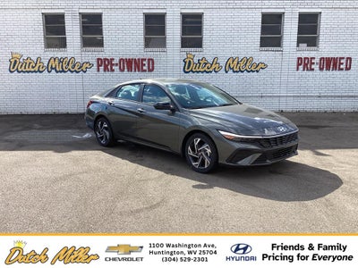 2025 Hyundai ELANTRA SEL Sport