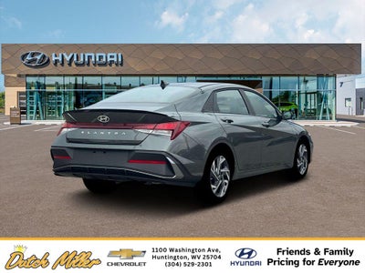 2025 Hyundai ELANTRA SEL Sport