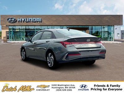 2025 Hyundai ELANTRA SEL Sport