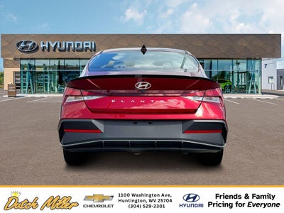 2025 Hyundai ELANTRA SEL Sport