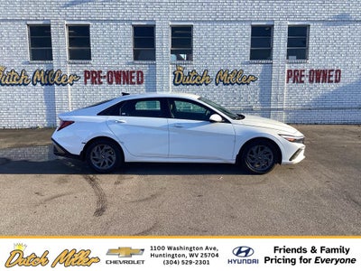 2024 Hyundai ELANTRA SEL