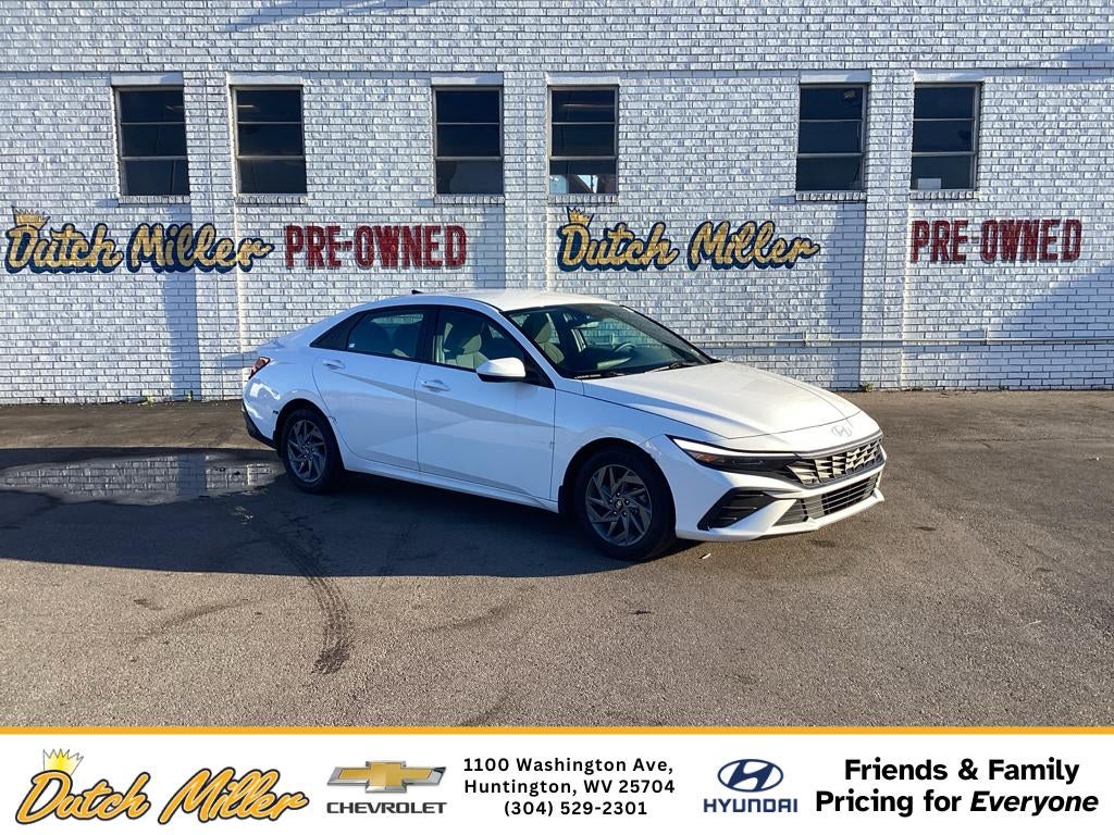 2024 Hyundai ELANTRA SEL