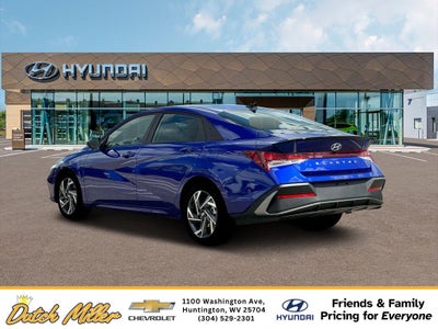 2025 Hyundai ELANTRA SEL Sport