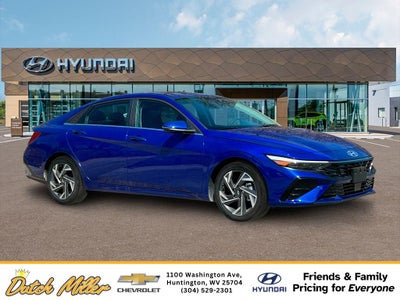 2025 Hyundai ELANTRA Limited