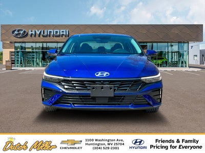 2025 Hyundai ELANTRA Limited