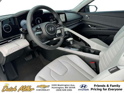 2025 Hyundai ELANTRA Limited