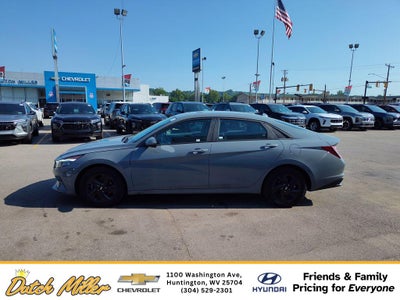 2022 Hyundai Elantra SEL