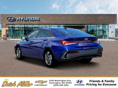 2025 Hyundai ELANTRA SEL Convenience