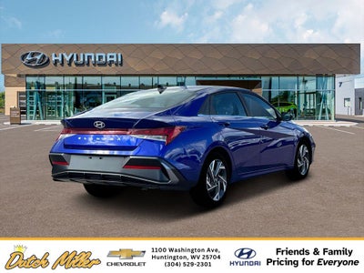2025 Hyundai ELANTRA SEL Convenience