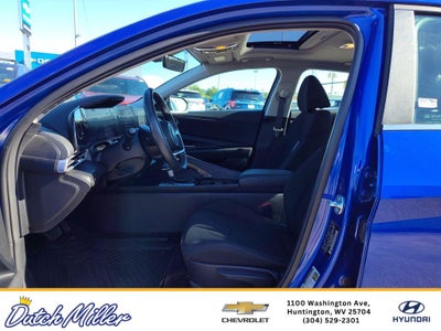 2025 Hyundai ELANTRA SEL Convenience