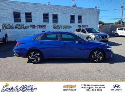 2025 Hyundai ELANTRA SEL Convenience